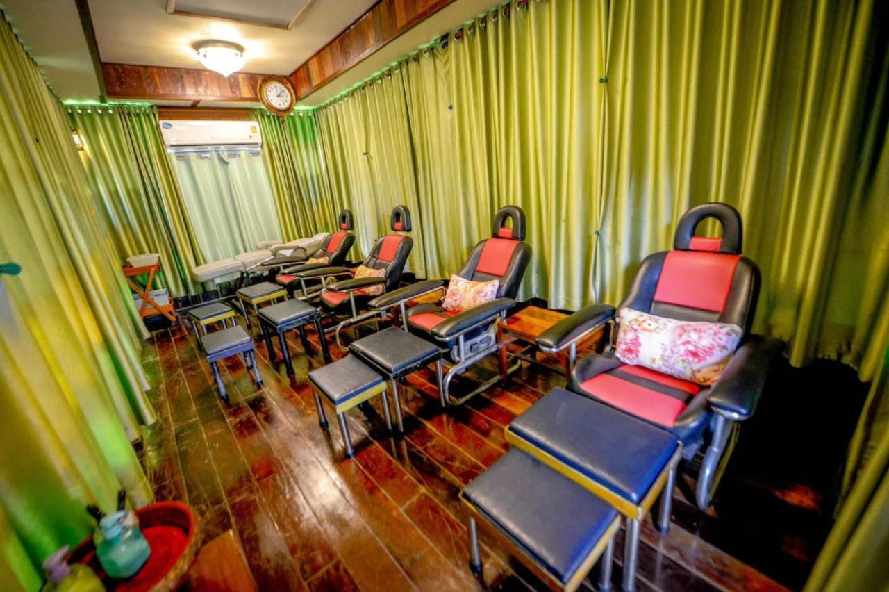 Mrk Resort & Massage Lop Buri Exterior foto