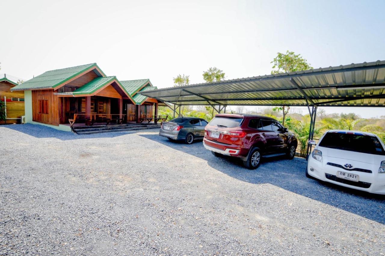 Mrk Resort & Massage Lop Buri Exterior foto
